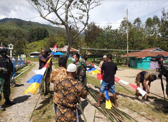 Tumbuhkan Rasa Nasionalisme Pemuda Papua, Satgas TNI Yonif 751 Ajak Warga Meriahkan HUT RI ke-76