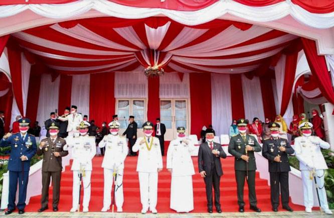 Pangkogabwilhan I Hadiri Upacara HUT Kemerdekaan RI Ke - 76 Th di Gedung Daerah Provinsi Kepulaun Riau