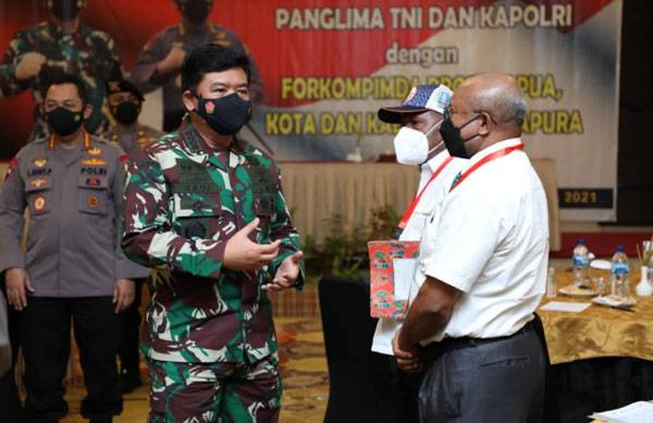 TNI-Polri Dukung Pelaksanaan PON XX, Panglima TNI: Masyarakat Papua Harus Patuhi Prokes