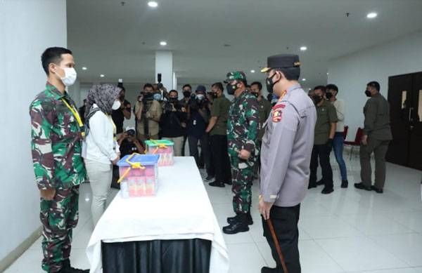 Panglima TNI Merestui Keinginan Annisa Rizkika Menjadi Prajurit TNI