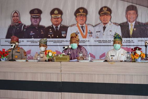 Pimpin Rakor Penyelenggaraan Pemerintah Daerah Tahun 2021, ini Pesan Bupati Alfedri