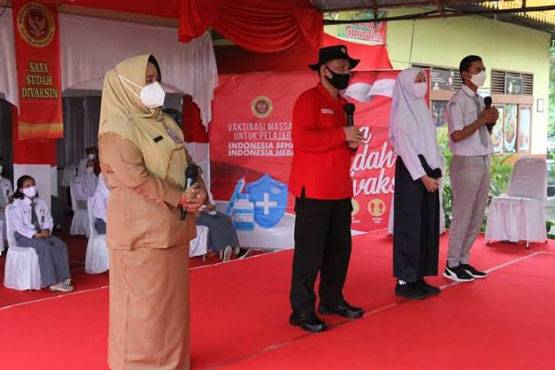 BIN Riau Kembali Gelar Vaksinasi Pelajar di SMAN 5 Pekanbaru