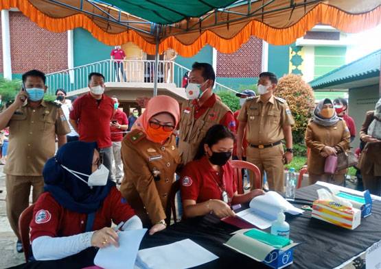 JMSI Sumsel, Paguyuban Sinar Mas dan Keluarga Rimbawa Gelar 1000 Vaksin