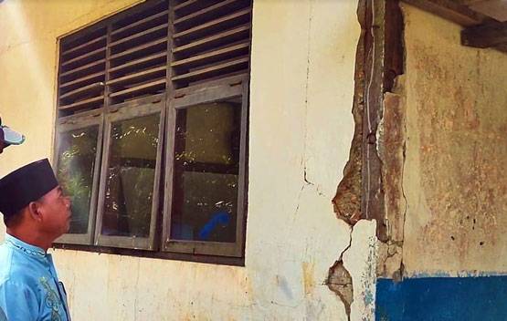 Begini Bangunan Sekolah yang Rusak Parah Di Rohul, Siswa Takut Belajar Dalam Kelas