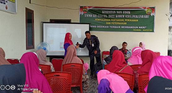Gandeng Distan, TMMD Reg 114 Kodim 0301/Pbr Laksanakan Penyuluhan Cara Berkebun yang Baik