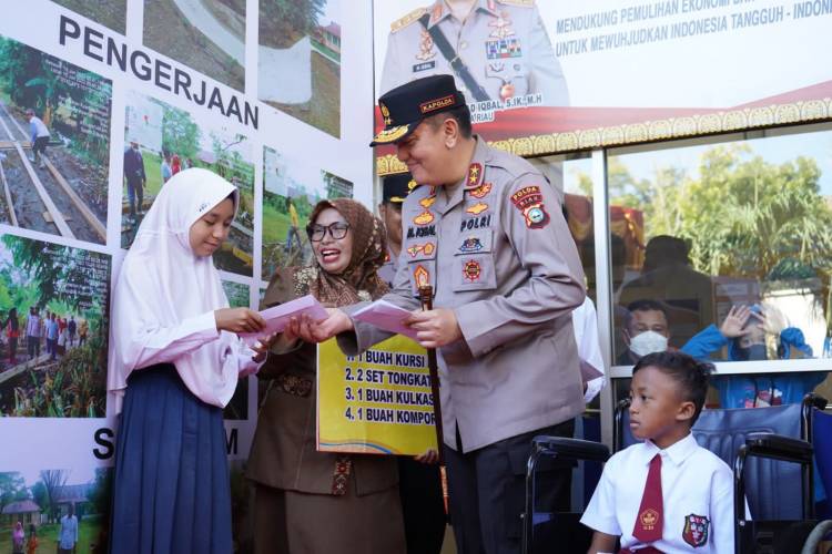 Kunker ke Kuansing, Kapolda Irjen Iqbal : Laksanakan Tugas Profesional dan Berwawasan, Santun Serta Humanis