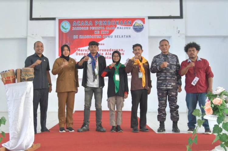 Danlantamal IX Buka Jambore Pecinta Alam Maluku ke XXV di Buru Selatan