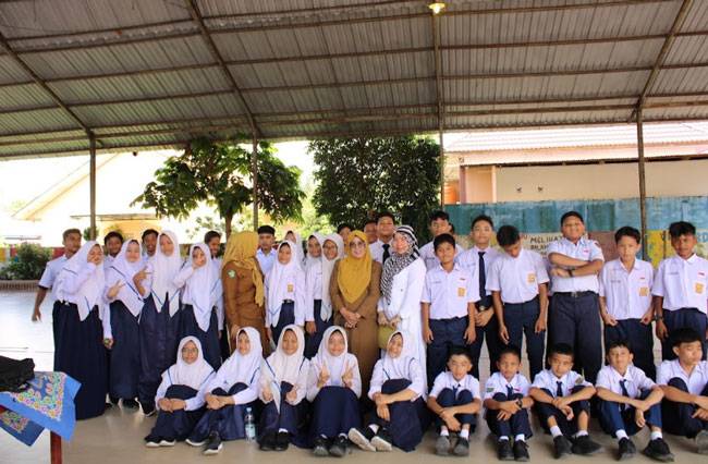 Siswa UPT SMPN 1 Bangkinang Kota Ikuti Skrining Kesehatan