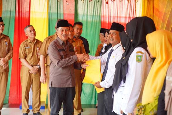 588 Guru di Rohil Terima SK PPPK Tenaga Pendidik