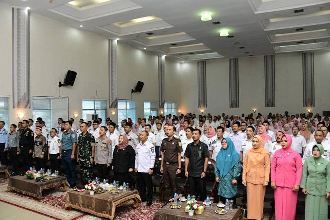 Bupati Kasmarni Bersama Forkopimda Simak Pidato Kenegaraan Presiden RI