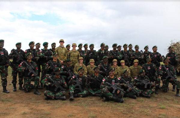 Pasukan TNI Para Raider 501 Terjun Dari Langit Australia: Bersama Tuhan Kami Menyerbu Dari Langit