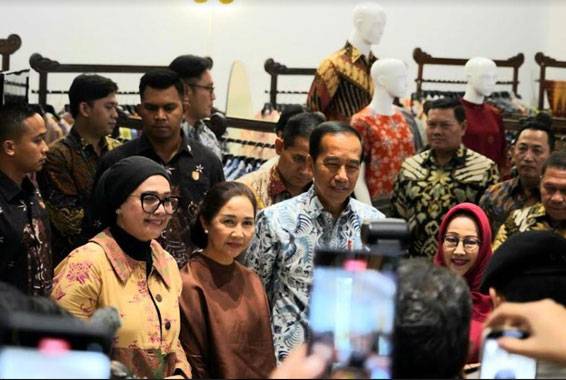 Panglima TNI dan Ketum Dharma Pertiwi Hadiri GBN 2023