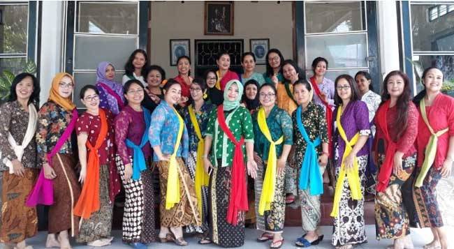 24 Juli Ditetapkan Sebagai Hari Kebaya