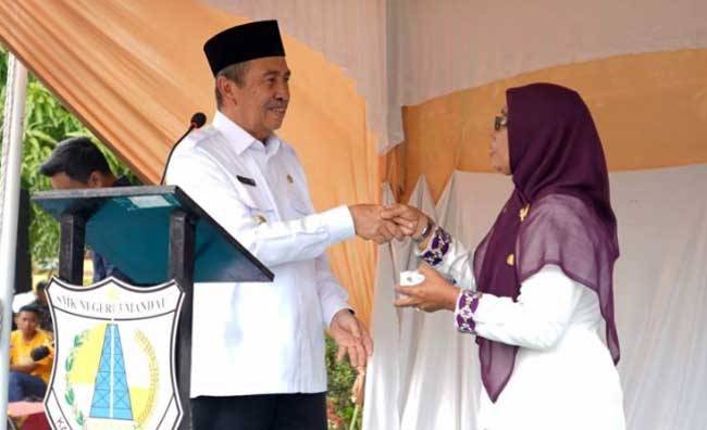 32 Tahun Jadi Guru Honor, Wendi Marnis Berstatus PPPK di Usia 57 Tahun