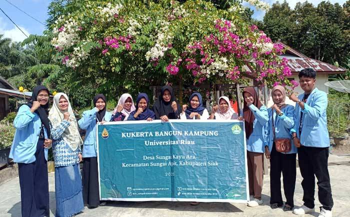 Mahasiswa Kukerta UNRI 2023 Sukseskan Sosialisasi Pencegahan Stunting di Kampung Sungai Kayu Ara
