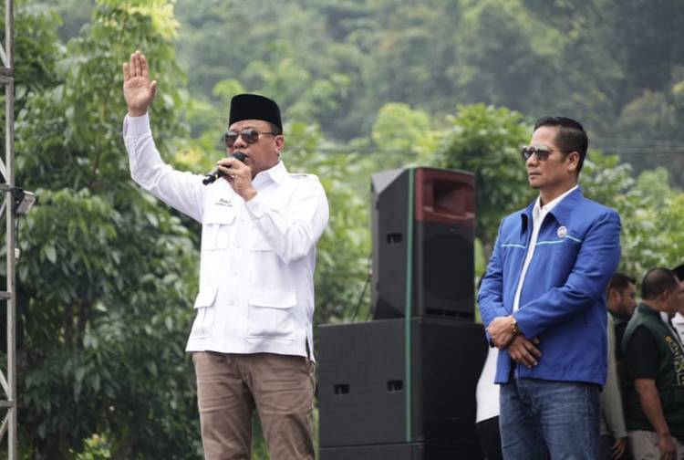 Ribuan Massa Hadiri Deklarasi Suhardiman Amby-Mukhlisin