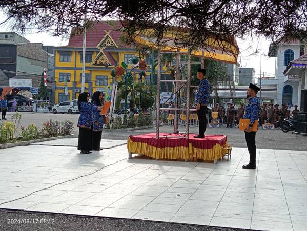 Pimpin Upacara Hari Ke-17, Bupati Afrizal Sintong Ingatkan OPD Beri Pelayanan Terbaik