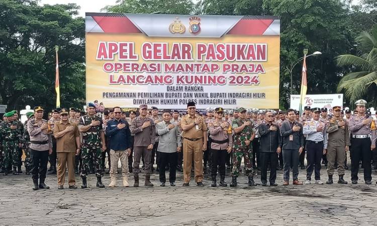Kaban Kesbangpol Inhil Hadiri Apel Gelar Pasukan Persiapan Pengamanan Pemilihan Bupati dan Wakil Bupati
