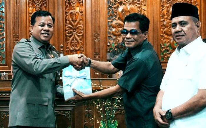 Sahkan Ranperda Pertanggungjawaban Pelaksanaan APBD 2023,Bupati Apresiasi Saran dan Masukan DPRD Kuansing
