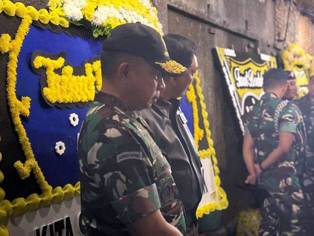 Panglima TNI Melayat ke Rumah Duka Almarhum Driver Ojol Affan Kurniawan