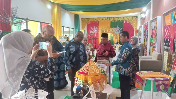 Tiga Dubes Sambangi LAMR, Pelajari Budaya Melayu