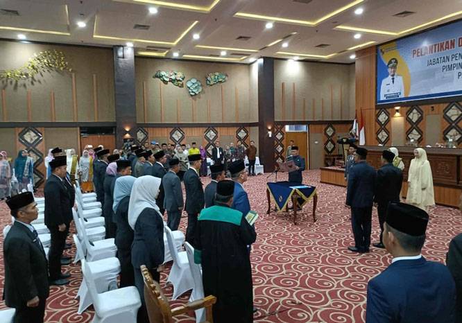 Wali Kota Pekanbaru Agung Nugroho Lantik 27 Pejabat Eselon II, Ini Daftarnya
