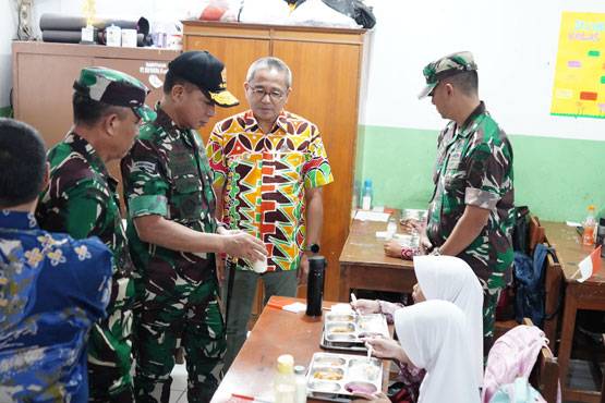 TNI Kawal Penuh Program Makan Bergizi Gratis untuk Anak Bangsa