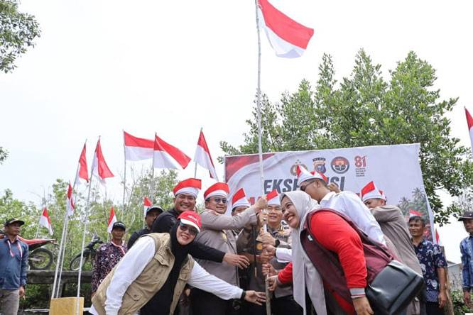 Ekspedisi Merah Putih Presisi Polda Riau Hadir di Panipahan, Salurkan Bantuan dan Layanan Kesehatan