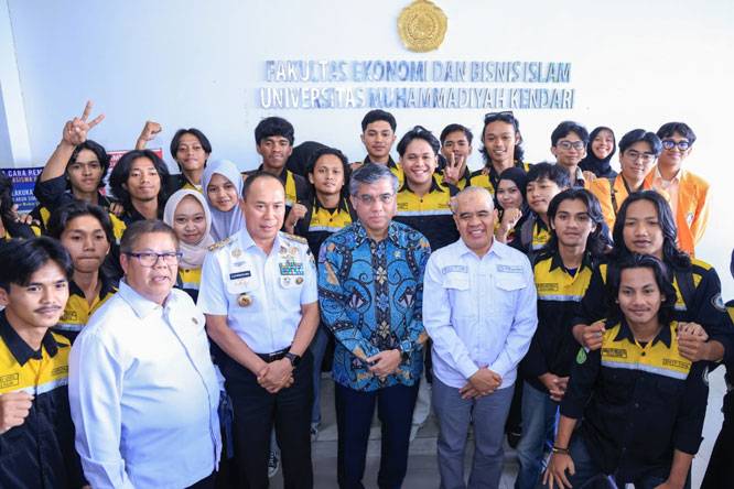 Menaker Tekankan Kolaborasi Kampus dan Industri untuk Atasi Mismatch Lulusan