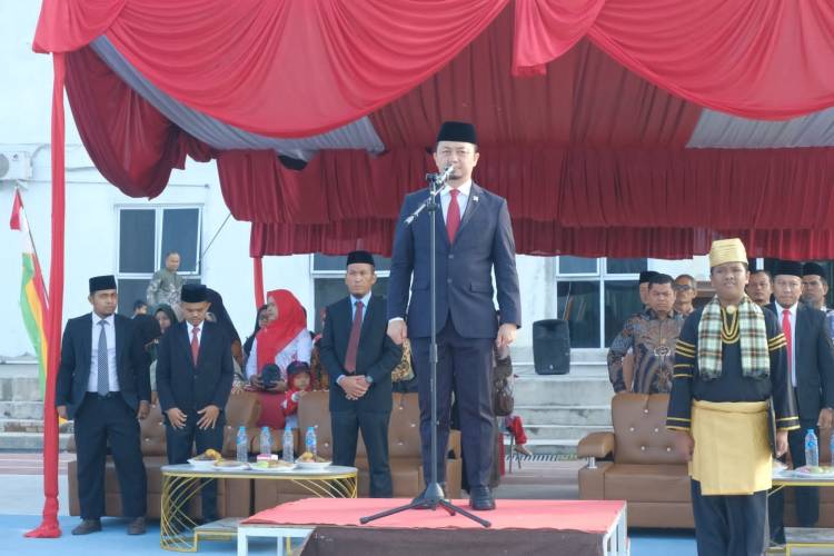 Pimpin Upacara HUT RI Ke-81 di Hayfalah Boarding School, Ini Pesan Kemerdekaan dari Syahrul Aidi