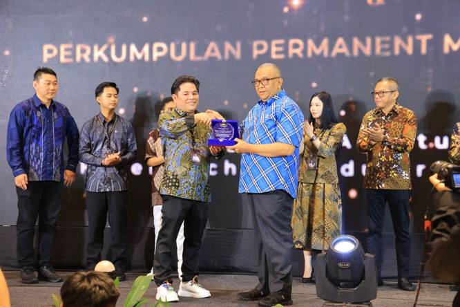 Kemnaker: Sertifikasi Jadi Kunci Pastikan Kompetensi Tenaga Kerja Permanent Makeup