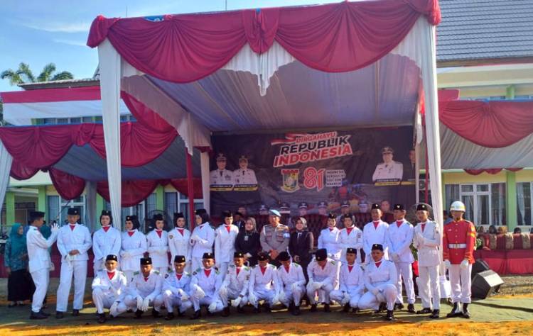 Warga Koto Kampar Hulu Gelar Upacara HUT RI ke-81 Penuh Khidmat