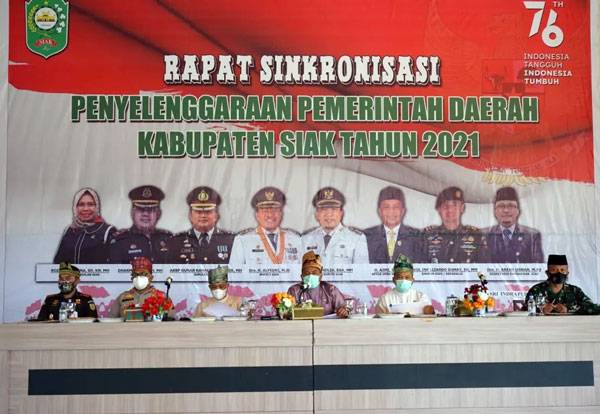 Bupati Alfedri Pimpin Rapat Forkopimda dan Sinkronisasi Penyelenggaraan Pemerintah Daerah Tahun 2021