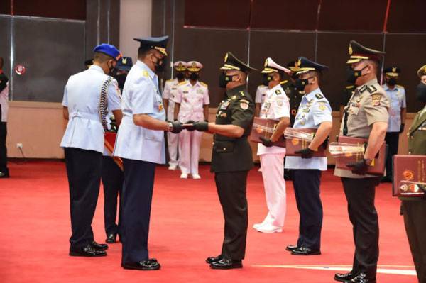 Kasau Tutup Dikreg Sesko TNI XLVIII Tahun 2021