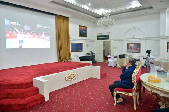 Raih Emas Paralimpiade Tokyo 2020, Gubri Ucapkan Selamat Pada Leani Ratri Atlet Dari Riau