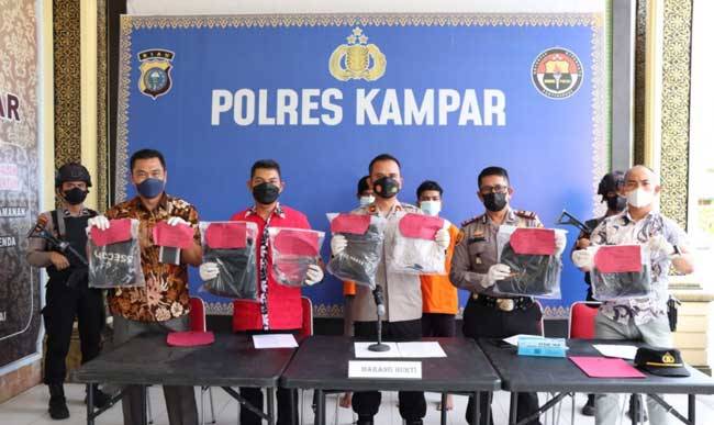 Polres Kampar Ungkap Kasus Pembunuhan di Siak Hulu