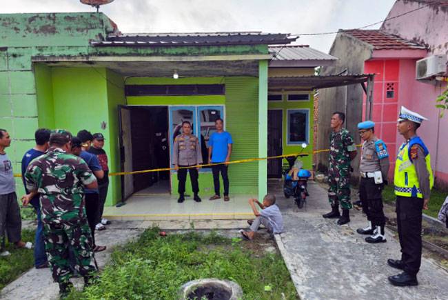 Usai Antar Anak Sekolah, Istri Temukan Suami Tewas Tergantung