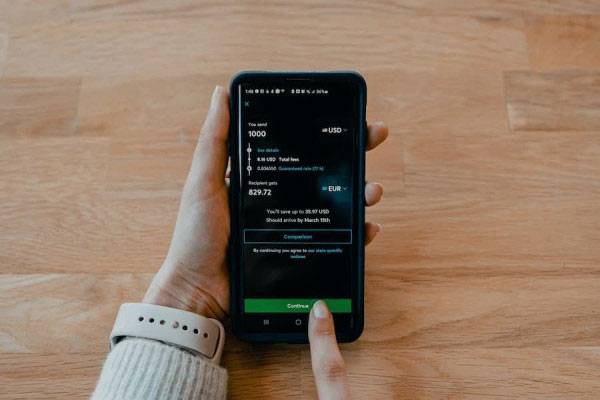 Cara Top Up DANA Lewat ATM, M-Banking, dan Internet Banking