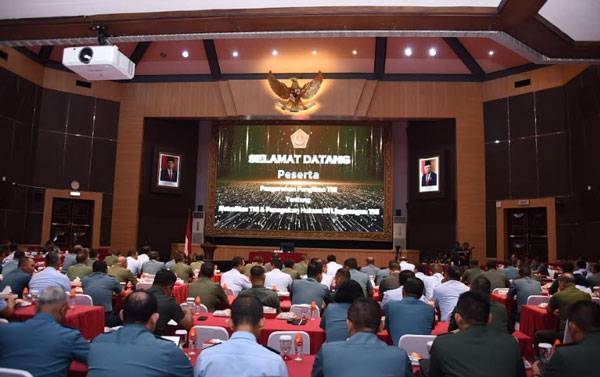 Yakinkan Netralitas, Panglima TNI Kumpulkan Pangkotama TNI