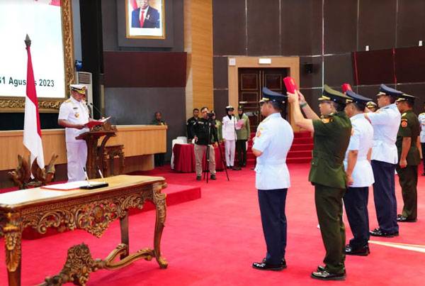 Panglima TNI Pimpin Sertijab Aslog dan Kapusada TNI serta Kenkat Pati TNI Rektor Unhan