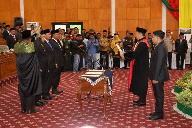 Indra Gunawan SE Kembali Jabat Ketua DPRD Siak periode 2024-2029