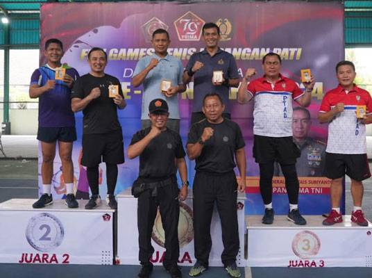 Fun Games Tenis Lapangan Pati Meriahkan HUT Ke-79 TNI