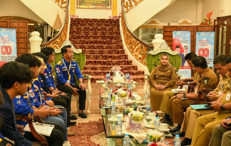 Bupati Kasmarni Terima Audiensi BEM Polbeng, Bahas Infrastruktur hingga Pendidikan