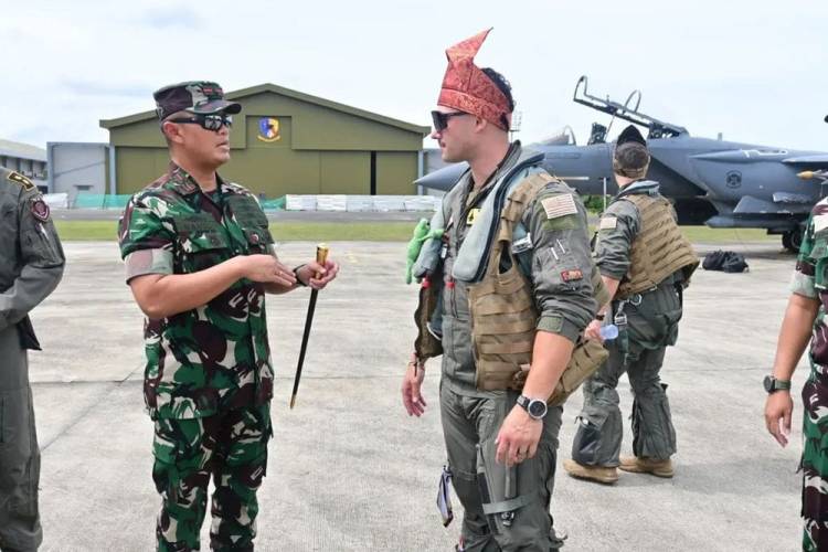 Agenda Latihan Rutin Tahunan, F-15 USAF Mendarat di Pekanbaru