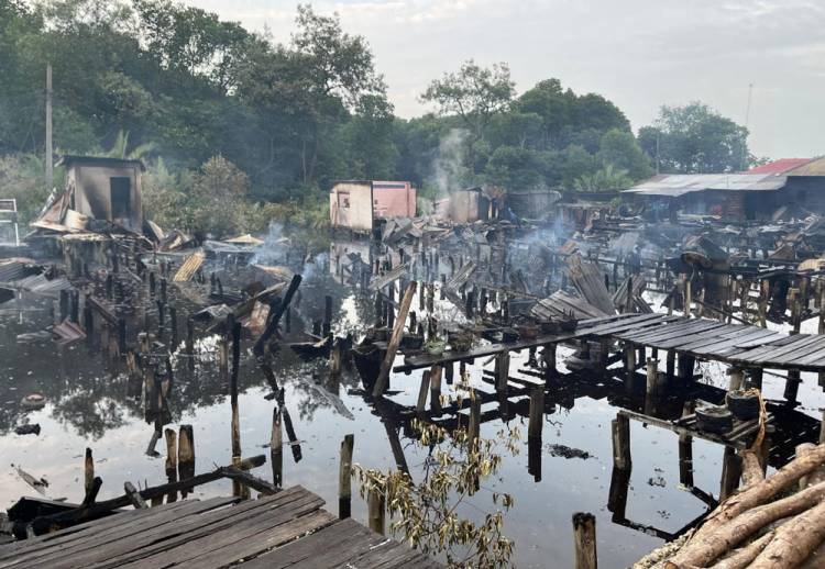 Kebakaran di Bukit Batu Hanguskan 6 Rumah