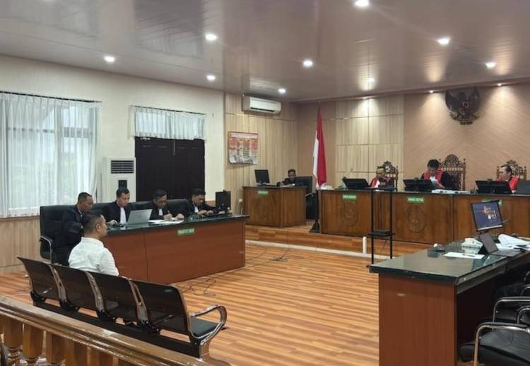 Mantan Pj Wali Kota Pekanbaru Risnandar Mahiwa Divonis 5,5 Tahun Penjara