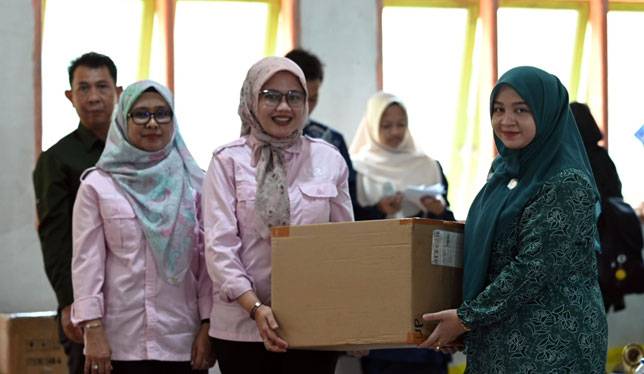 UNRI Turut Berkontribusi Lewat Program Pengabdian Masyarakat PKK Riau di Desa Empat Balai Kampar