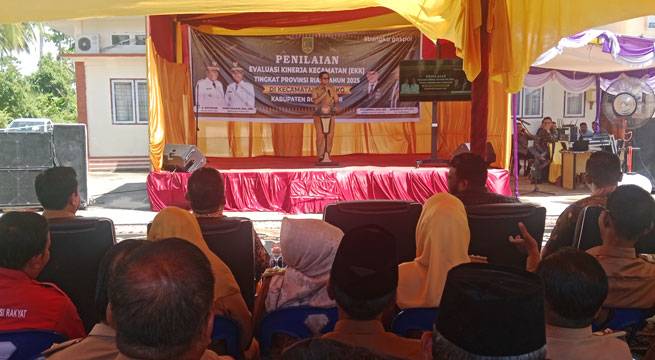 Wabup Rohil Hadiri Penilaian Evaluasi Kinerja Kecamatan Tingkat Provinsi Riau