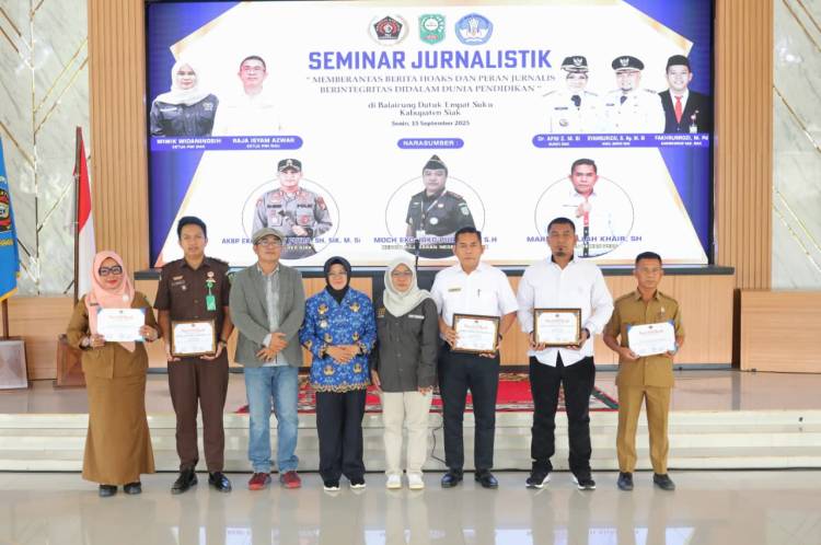 PWI Siak Taja Seminar Jurnalistik, Dihadiri Lebih Dari 300 Kepsek SD dan SMP se Kabupaten Siak