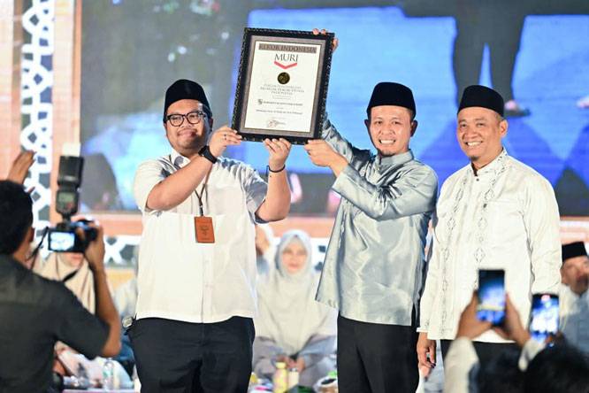 9.184 ASN Pekanbaru Mengaji Massal Pecahkan Rekor MURI, Tutup Rangkaian HUT Pekanbaru ke-242
